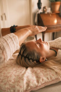 Reiki Fresh Up (Wiederholung Reiki 1 & 2) in Zürich - traditionell nach Mikao Usui - 20+ Jahre Reiki Schule 1